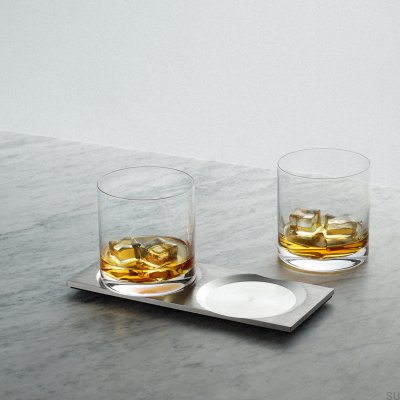 Ein Set Whiskygläser mit Ständer - Whisky. Edelstahl