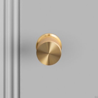 Doppelseitiger Türknauf Cross 57 Messing