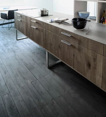 Cubico 192 Länglicher Möbelgriff aus Metall, Silber