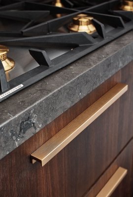 Station 320 länglicher Möbelgriff Aluminium Gold gebürstet