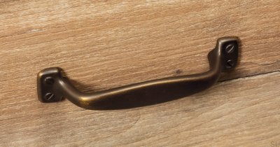 Länglicher Möbelgriff Ava 96 Antikgold