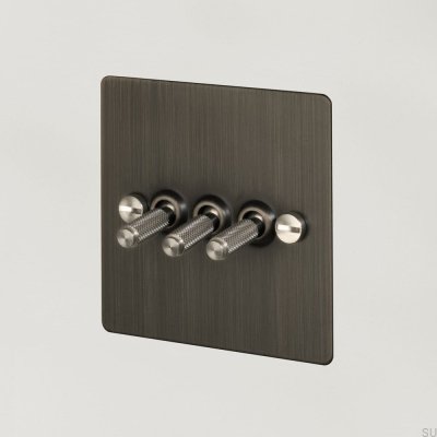 Dreifach-Kreuzschalter 3G, Messing in gebrannter Bronze mit silbernen Elementen, britischer Standard