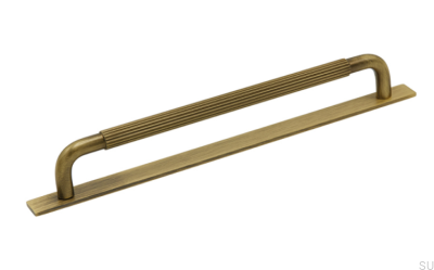 Verlängerter Möbelgriff mit Helix Stripe 224 Unterlegscheibe Antikbronze