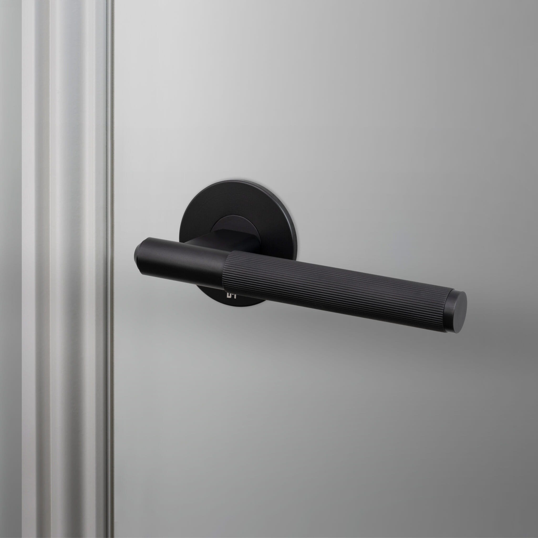 Door-handle_Fixed_Linear_Welders-Black_A1_Web_Square-2048x2048.jpg