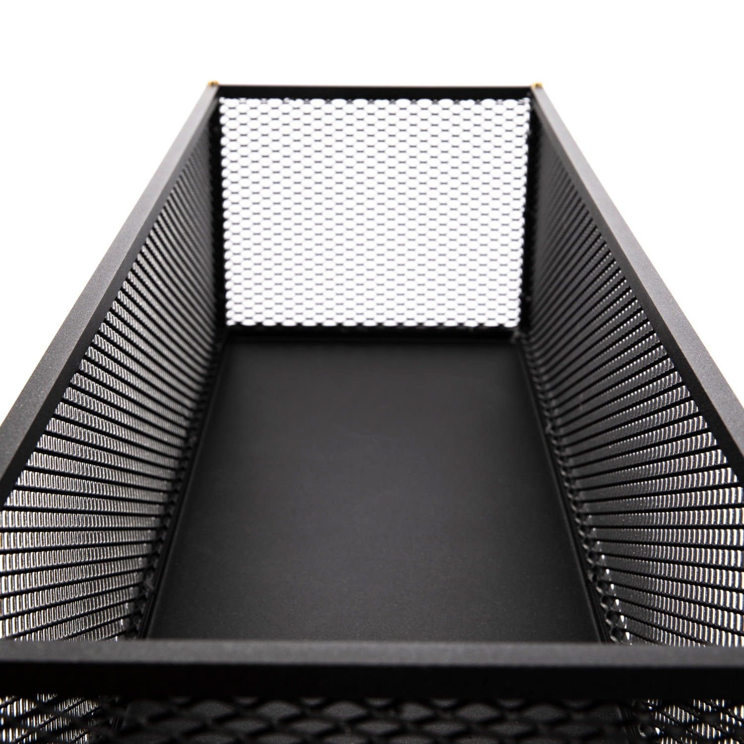 bp_meshed_planter_brass_detail_02_web.jpg