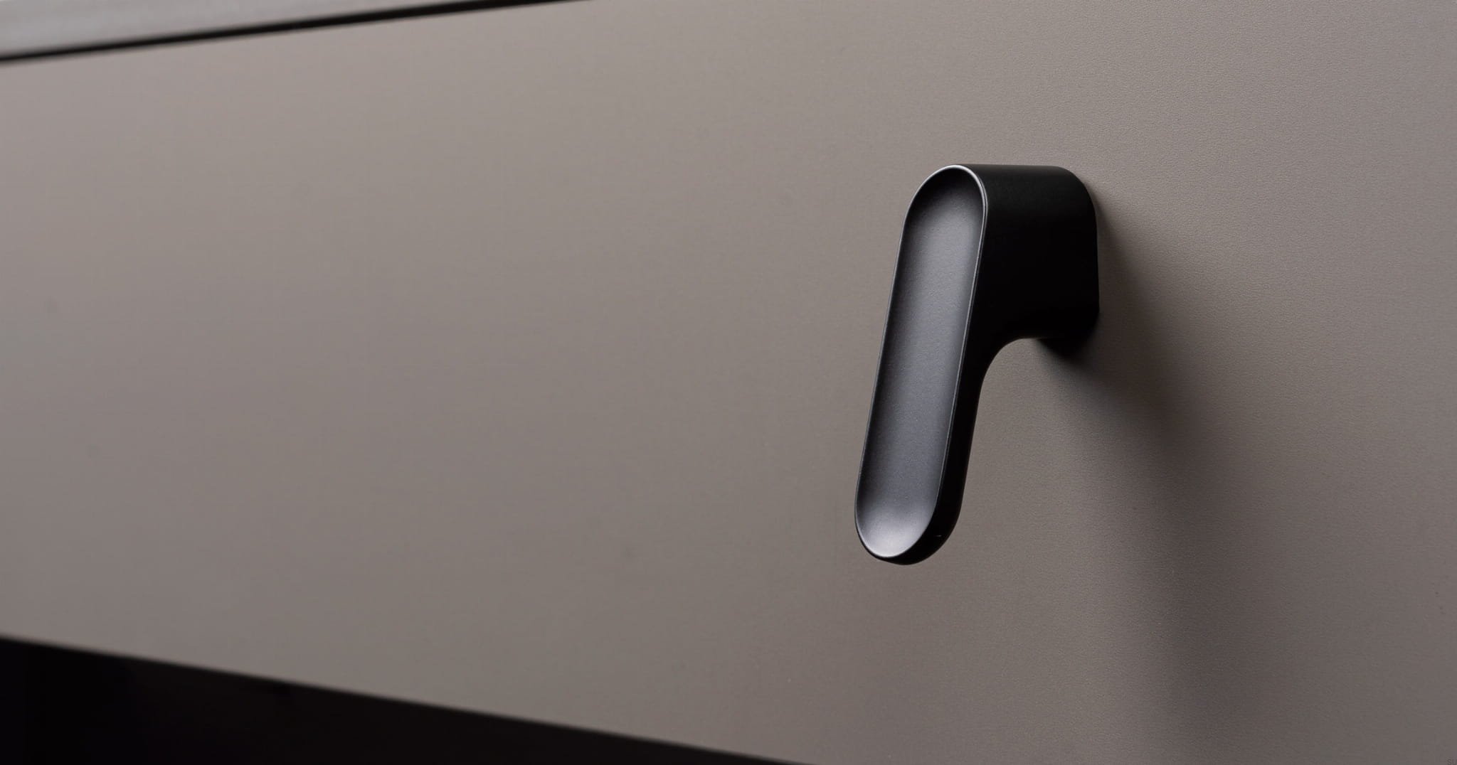 3-0536-LUV-black-knob.jpg
