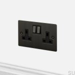 2g_uk-plug-smoked-bronze.jpg