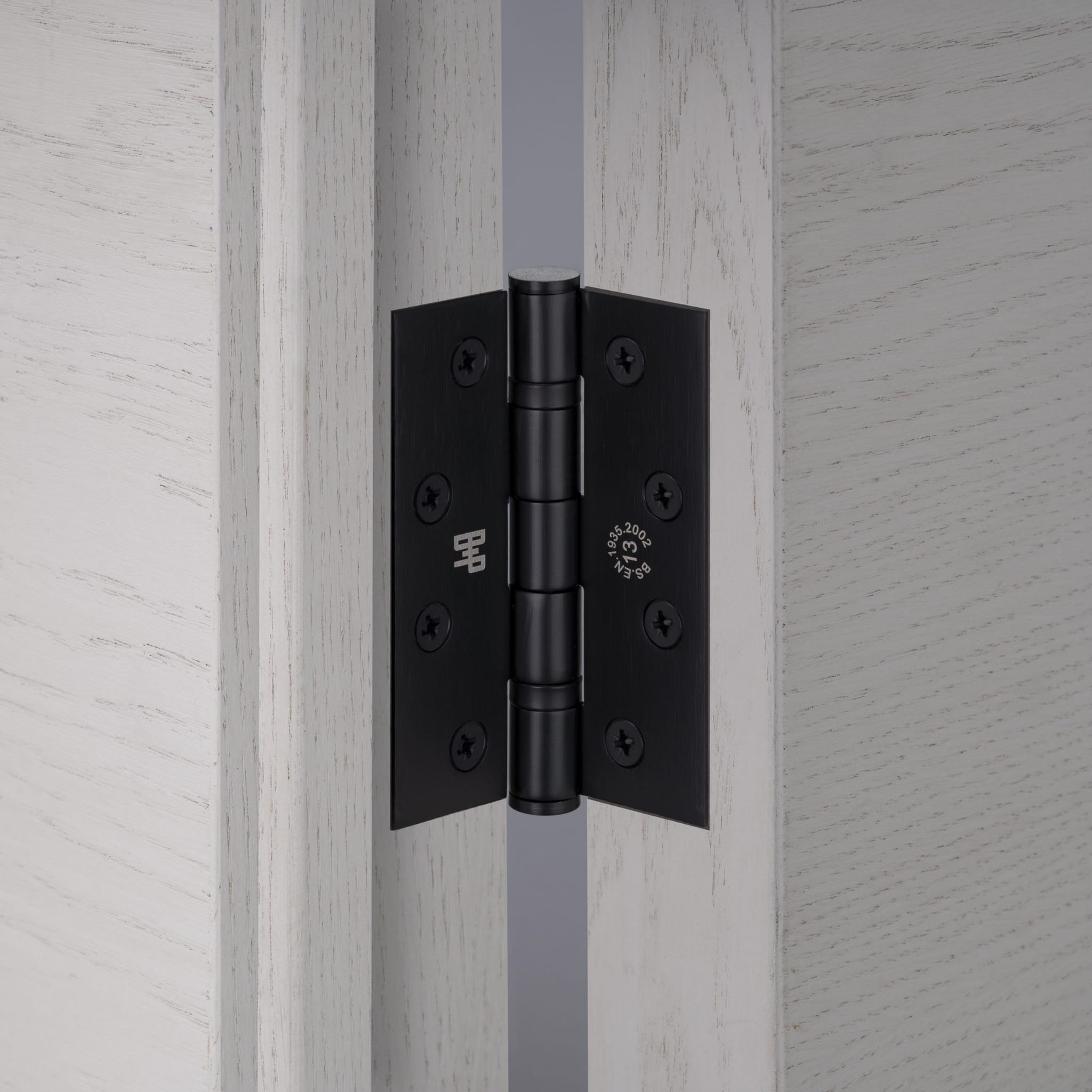 Hinge_102x76x3_mm_Black_FE_Web-scaled.jpg