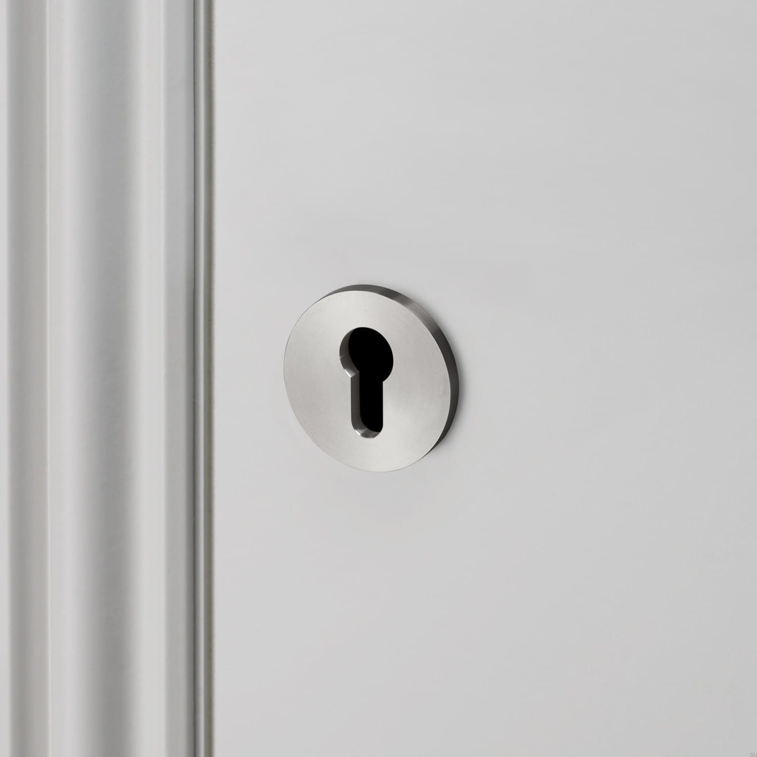buster_punch-euro-escutcheon-plate-steel_2_1.jpg