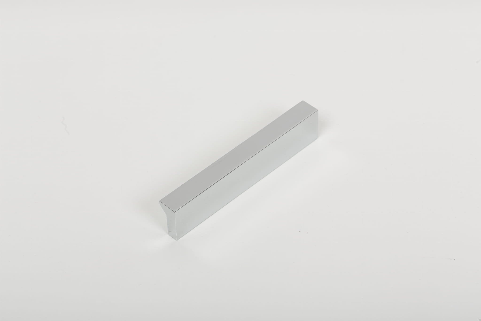 ANGLE-34.jpg