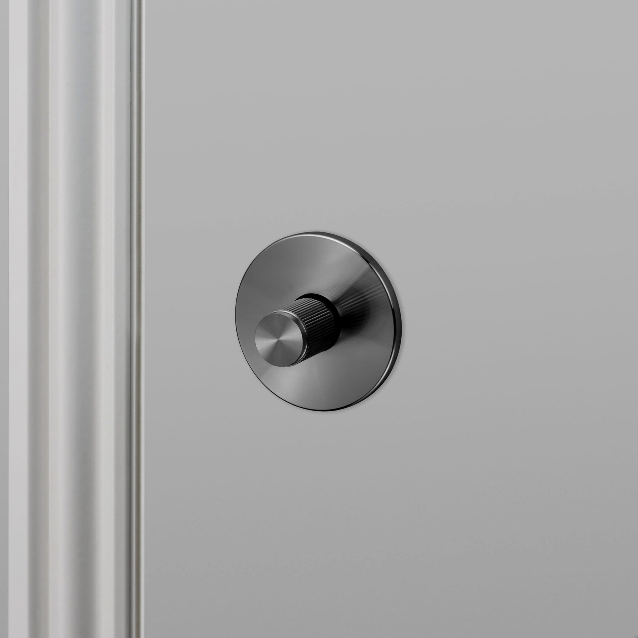 Thumbturn_Linear_Gun_metal_Web_Square-scaled.jpg