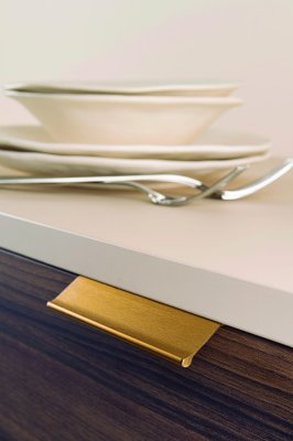 Kantenmöbelgriff Wing 256 Aluminium Gold gebürstet Cava