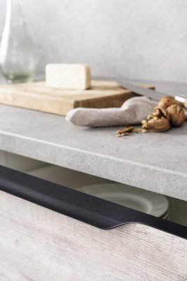 Vector edge Möbelgriff 0434 797 Aluminium schwarz gebürstet
