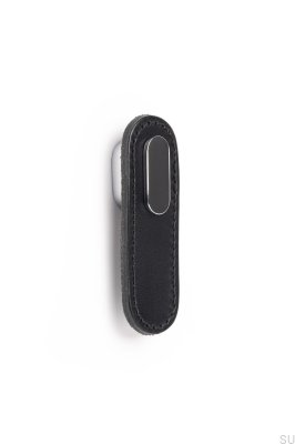 Länglicher Möbelknopf aus schwarzem Leder mit poliertem Chrom