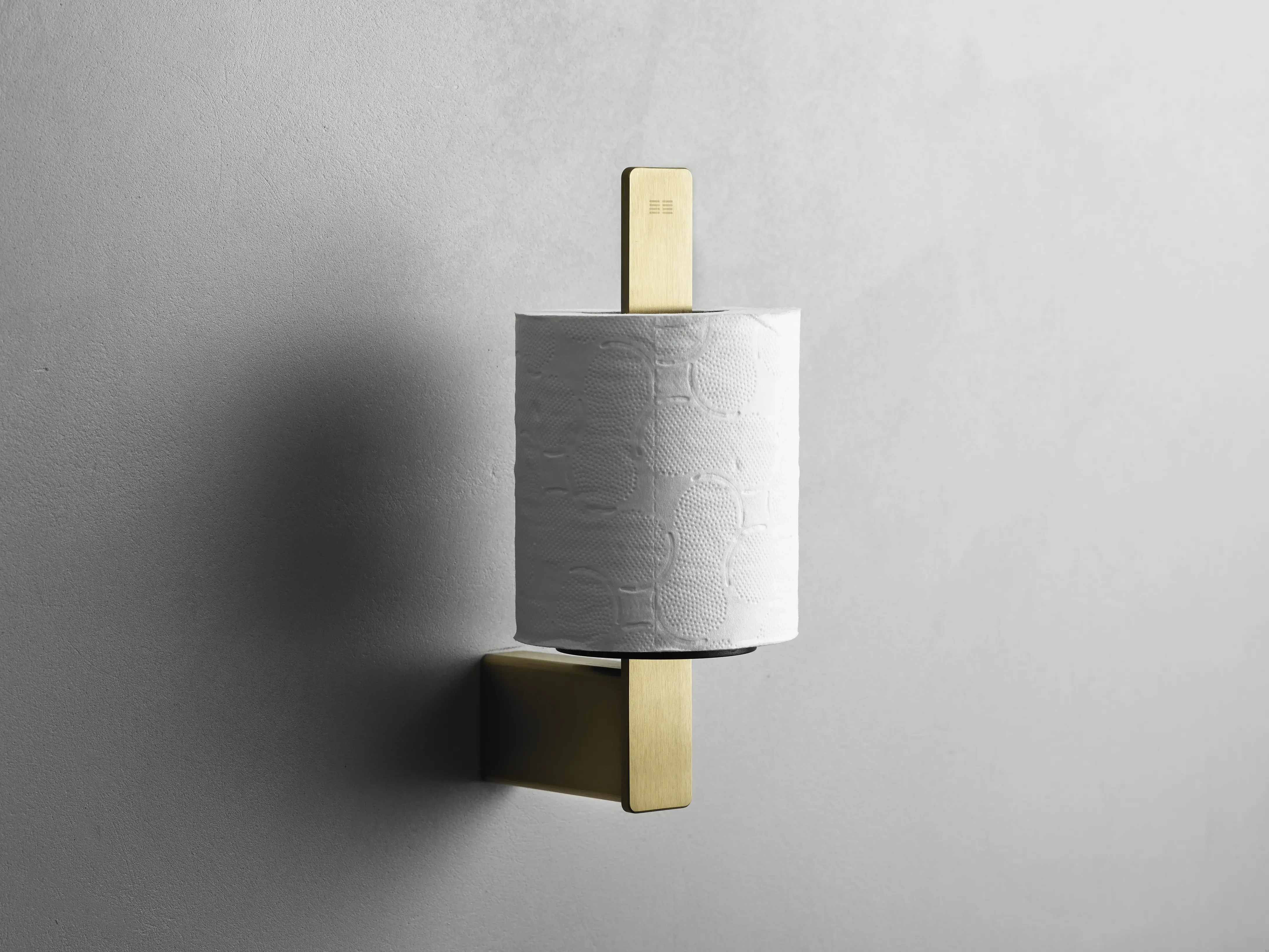 7062--uchwyt-na-zapasowy-papier-toaletowy-zlota-powłoka-pvd-Unidrain-Skandynawskie-Uchwyty_2.webp