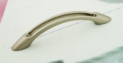 Verlängerter Möbelgriff 1026 96 Silber gebürstet