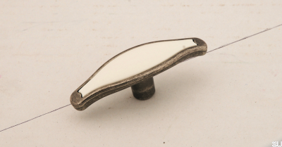 Möbelknopf 1889 Antiksilber mit Weiß
