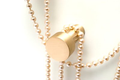 Wandaufhänger Dot 55 Messing poliert unlackiert