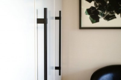 Langer Möbelgriff Line Big 342 Aluminium schwarz