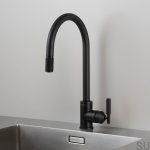 BP_Tap_Cross_Pullout_Black_Web_Square_01-A.jpg
