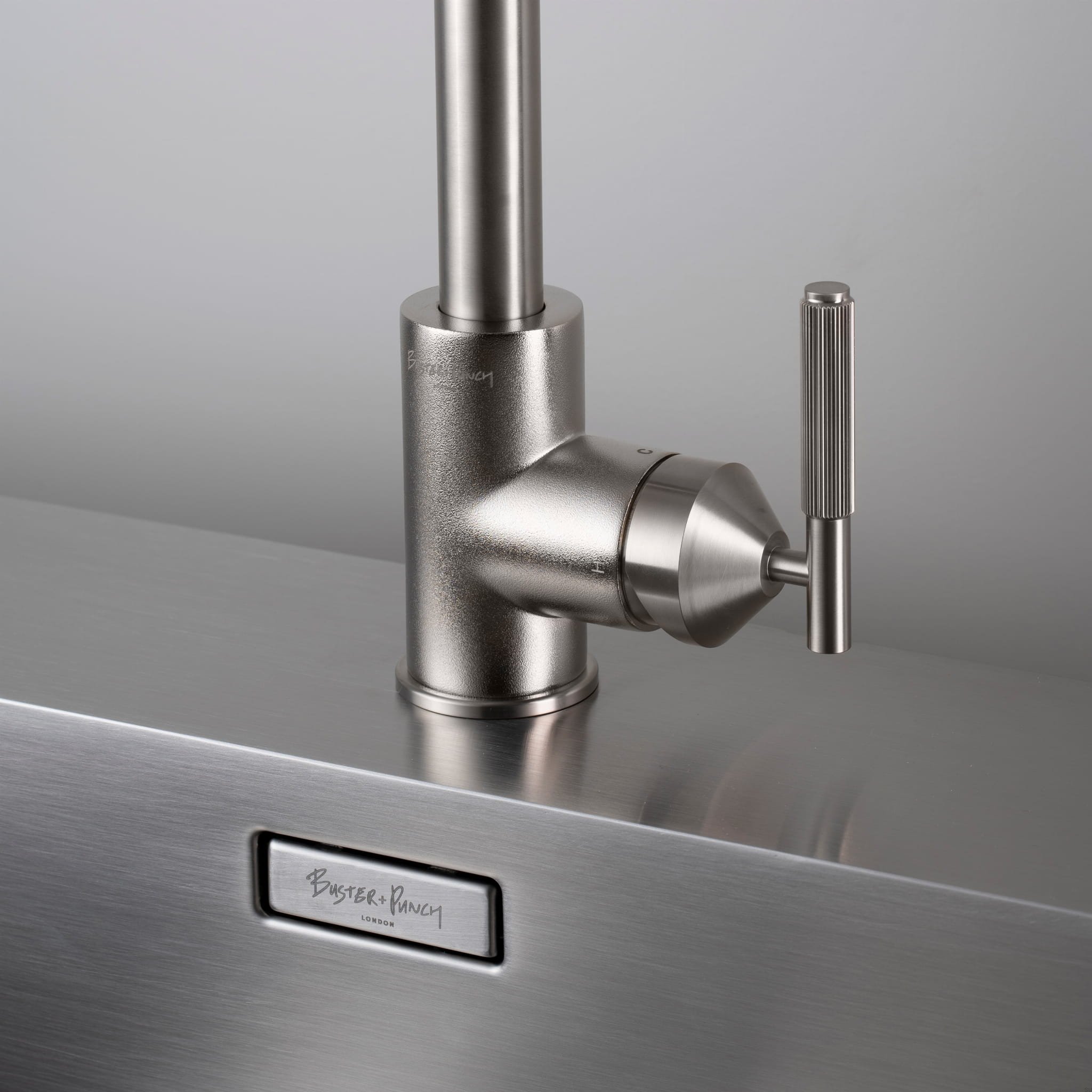 BP_Tap_Linear_Detail_Steel_Web_Square (1).jpg