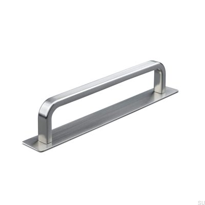 Länglicher Möbelgriff mit Gardone Stripe 128 gebürstetem Silberpolster