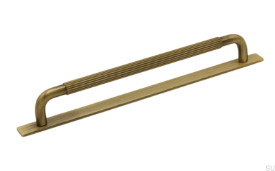 Verlängerter Möbelgriff mit Helix Stripe 224 Unterlegscheibe Antikbronze