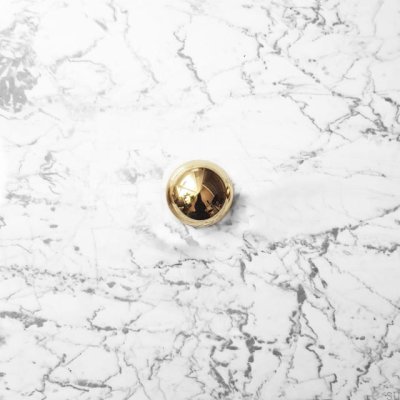 Odete S Möbelknopf, poliertes und lackiertes Messing