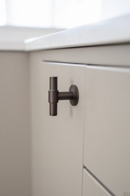 T-Bar Uniform Möbelknopf Messing Braun Gebürstet