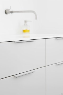 Möbelgriff Edge Straight 200 aus Aluminium und Chrom