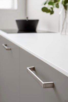 Möbellängsgriff Naht 320, Aluminium silber