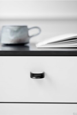 Innen 32 Möbelknopf aus mattschwarzem Aluminium