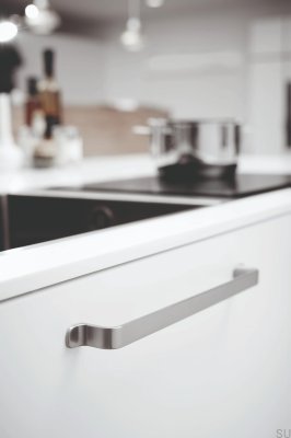 Rio 256 Länglicher Möbelgriff aus Metall, Silber