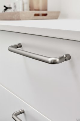 Junction 160 Länglicher Möbelgriff aus Metall, Silber