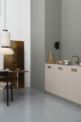 Leaf 160 Länglicher Möbelgriff aus gebürstetem Metall in Gold
