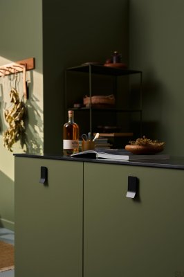 Länglicher Möbelgriff Leaf 32, Metall, mattschwarz