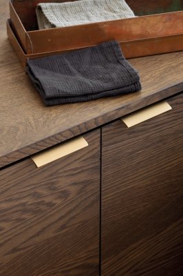 Edge Straight 600 Aluminium Dunkelgold Gebürstet Edge Straight 600 Aluminium Gebürstet Dunkelgold Gebürstet