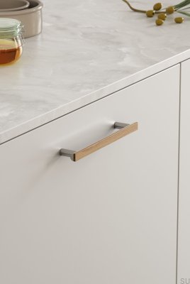 Länglicher Möbelgriff Bis 160, Holz, Eiche mit Chrom