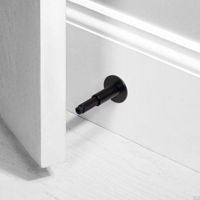 Schwarzer Türstopper von Cross Steel zur Wandmontage