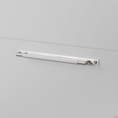 Linearer, länglicher Möbelgriff aus 225er Stahl, silberfarben, mit Polsterung