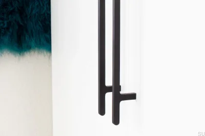 Flat Line 430 Länglicher Möbelgriff aus schwarzem Aluminium