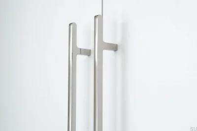 Länglicher Möbelgriff Flat Line 430 aus poliertem Stahl