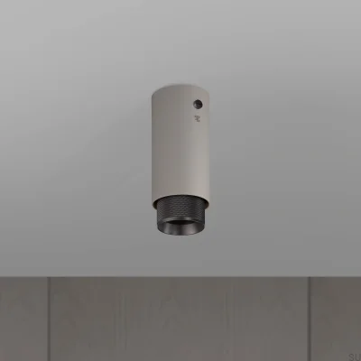 Auspuffkreuz Stahlgrau mit Deckenstrahler in gebranntem Bronze