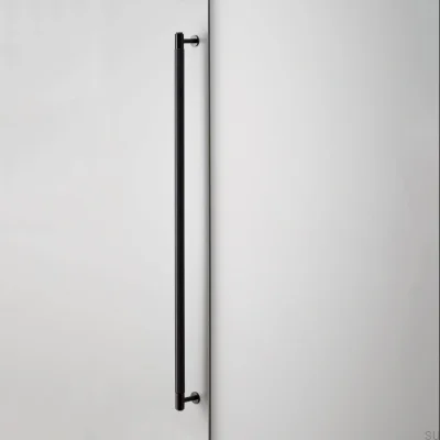 Schrank Cross 724 Stahl Schwarz Länglicher Möbelgriff