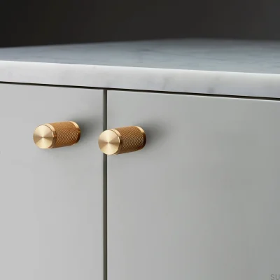 Kreuz 20 Messing-Möbelknauf (2er-Set)