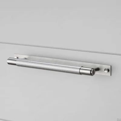 Langer Möbelgriff mit Platte, Kreuz 125 Stahl Silber