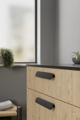 Miro 160 länglicher Möbelgriff, Metall, matt schwarz