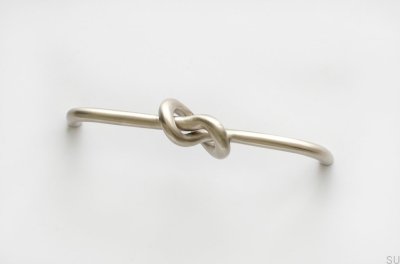 Knot 128 langer Möbelgriff, gebürsteter Edelstahl