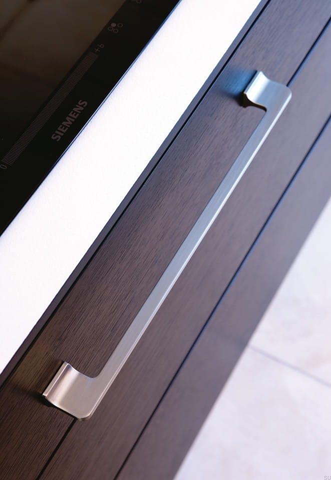 304026--Uchwyt-meblowy-podłużny-Key-350-Srebrny-Szczotkowany-Beslag-Design-Skandynawskie-Uchwyty_3